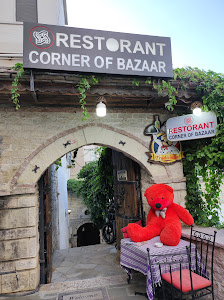 Corner of Bazaar — fotografia 3