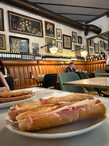 DORA TAPAS BAR — fotografia 5