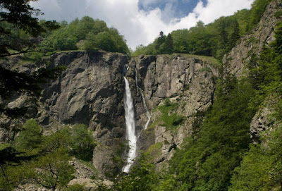 Kademliya Waterfall