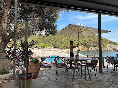 Oliva Beach Bar-Seafood Restaurant — fotografia 3