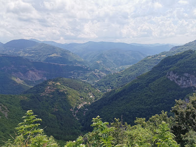 Vazov trail - Gara Bov Trailhead — fotografia 4