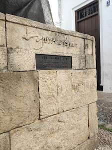 Statue of Maimonides — fotografia 3
