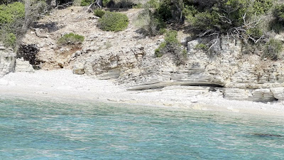 Παραλία Πλάκες — fotografia 2