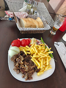 Yılmaz & Elena Restaurant Parcare — fotografia 3
