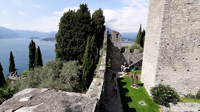 Castello di Vezio — fotografia 2