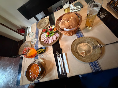Taverna Sarbului — fotografia 4
