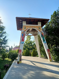 Biserica Topraisar cu hramul Sfinților Arhangheli Mihail si Gavriil — fotografia 4
