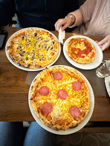 Skorpió pizzéria — fotografia 4
