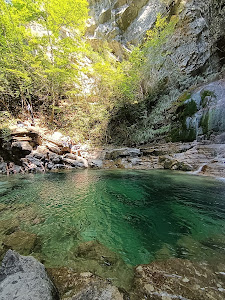 Red Rock Waterfall — fotografia 4