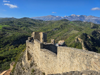 Castello Medioevale di Roccascalegna — fotografia 3