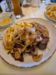 Restaurant Wintergarten - internationale Spezialitäten — fotografia 3