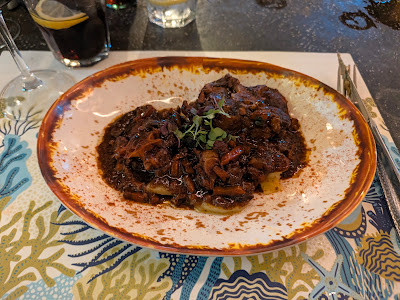 L' Avinyet - Restaurante Bar de Tapas con mucho Arte — fotografia 5