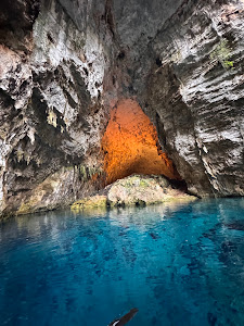 Melissani Cave Lake — fotografia 5