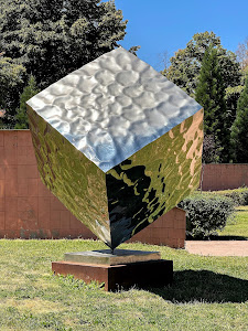 The Geyser Square — fotografia 4