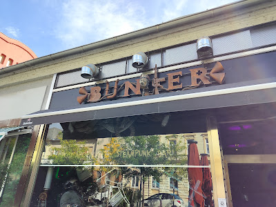 Bunker postapocalyptic steampunk bar — fotografia 3