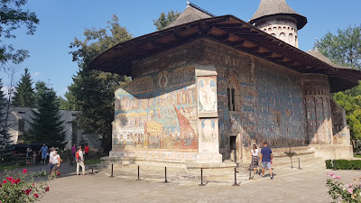 Mănăstirea Voroneț — fotografia 2