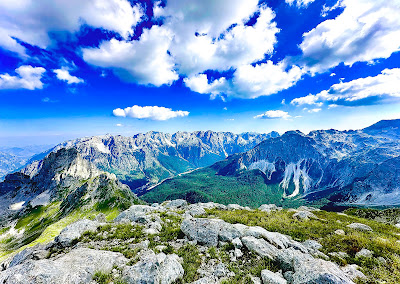 Rosni Peak