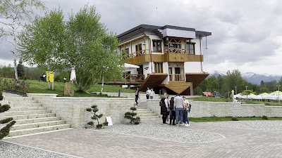 Casa Întoarsă — fotografia 2