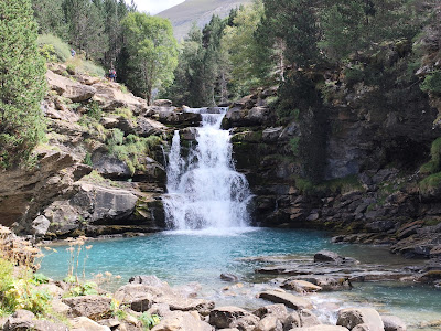 Cascada de la Cola de Caballo — fotografia 4