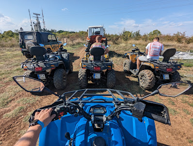 HillView Veliko Tarnovo - Off-road tours, city tours and rentals — fotografia 4