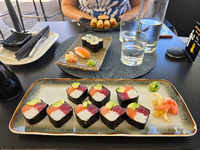Wasabi Running Sushi & Wok Restaurant - Debrecen — fotografia 5