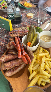 Restaurant "La Izvor", Moinesti — fotografia 3