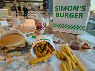 SIMON'S BURGER KECSKEMÉT — fotografia 4
