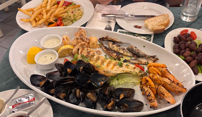Nikos Family Restaurant — fotografia 3