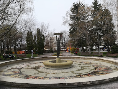“Maiden’s Teardrop” Mineral Water Spring 🚰 — fotografia 5