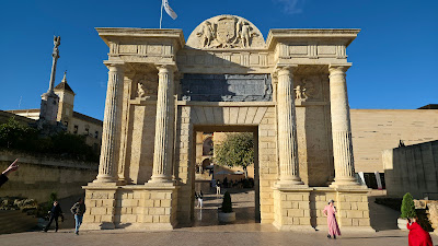 Puerta del Puente