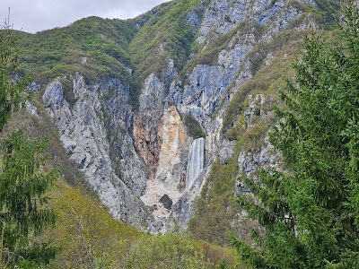 Waterfall pointview