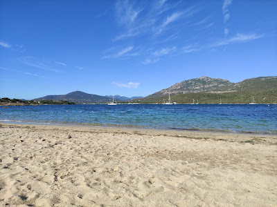 Spiaggia de Su Nuragheddu , Spiaggia Libera. Noleggio barche, gommoni, moto d'acqua. Sup e canoe GRATIS.