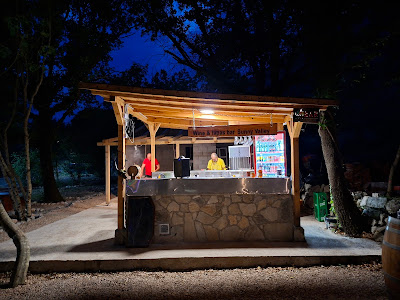 Auto Camp Sunny Valley