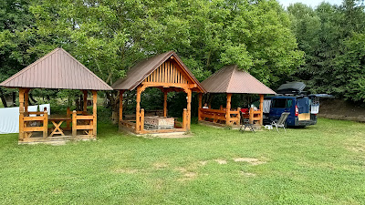 Camping Poieni
