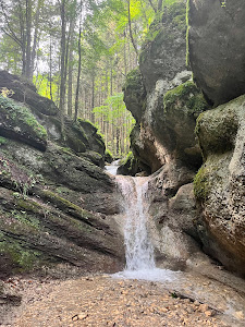 Popas Cascada cu apă vie