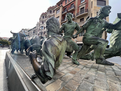 Encierro/Entzierroa Monument