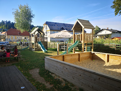 Kamp / Camp - Grajski Park Vitez