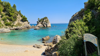 Παραλία Πίσω Κρυονέρι