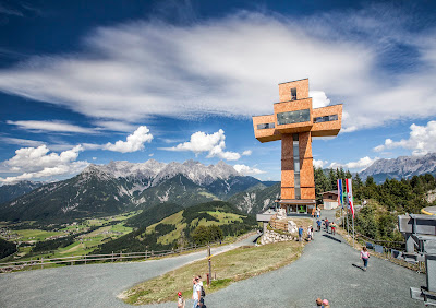 Jakobskreuz Buchensteinwand