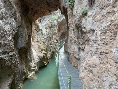 Barranco de la Hoz, White River
