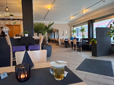 Livana Restaurant & Bar