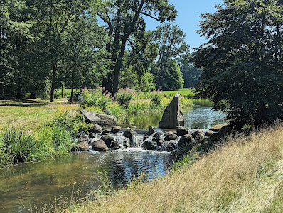 Oak Pond Waterfall