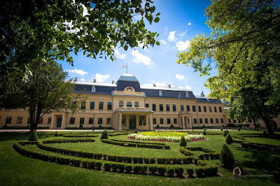 Centrul muzeal "Castelul Almásy"