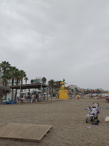 Playa del Arroyo de la Miel y los Melilleros