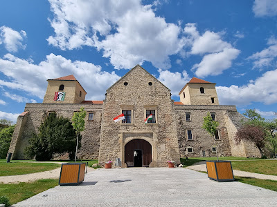 Thury Castle