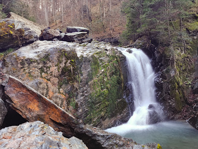 Cascada Garbovul