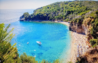 Mogren beach