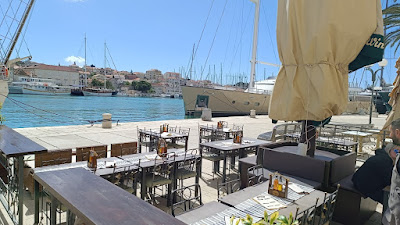 Restaurant/Apartments Capo