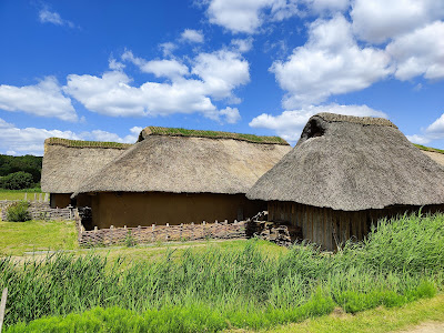 Wiederaufbau von Wikinger Häusern "Haithabu"