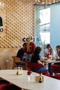 Neața Omlette Bistro